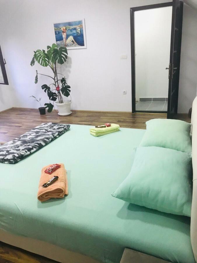 Ferienwohnung Stan Na Dan Gornji Milanovac-Centar-Nova Gradnja Exterior foto